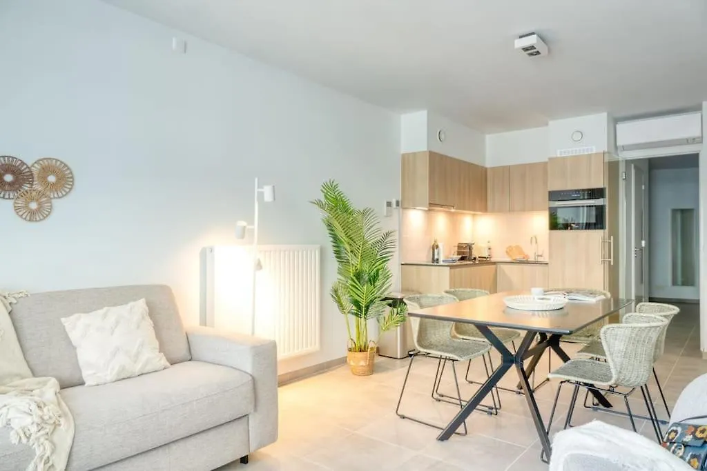 Apartment Seaside Escape Perfect For 5 In Ostend